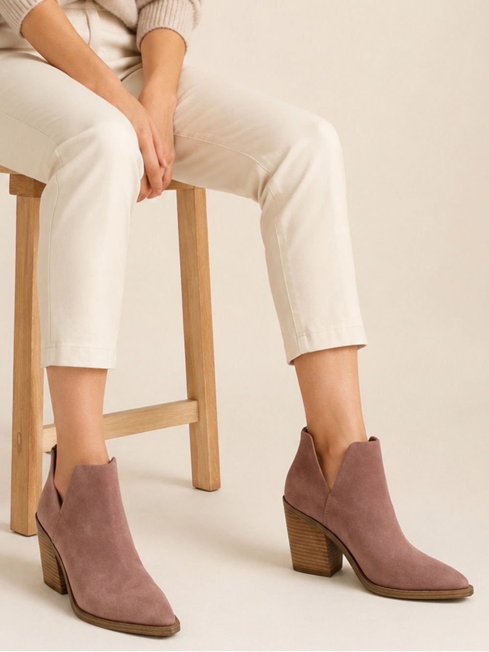 Vince Camuto Gigietta Suede Bootie Women's Shoes Size 11